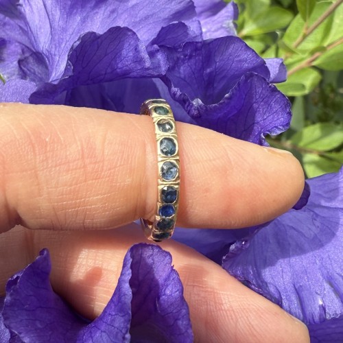 19th century - Georgian Sapphire Eternity Ring, England early 19th century.