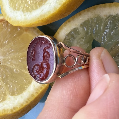 Bague en or début du XIXe siècle avec intaille romaine antique - 