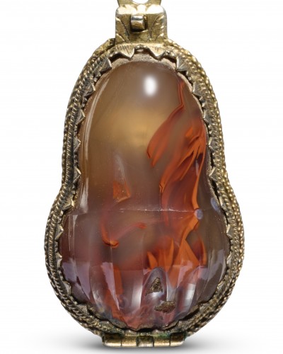 Pendentif en agate et vermeil en forme de gland. Allemagne, XVIIe siècle. - Bijouterie, Joaillerie Style 