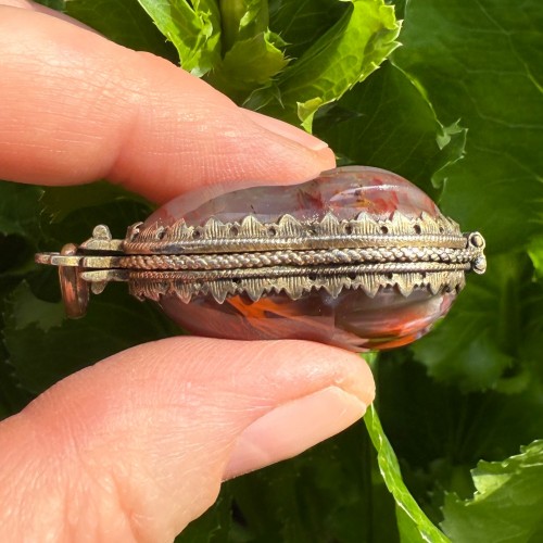Pendentif en agate et vermeil en forme de gland. Allemagne, XVIIe siècle. - Matthew Holder