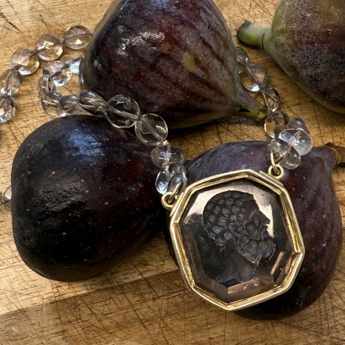 Gold-Mounted Smoky Quartz Intaglio Necklace, 19th century - 