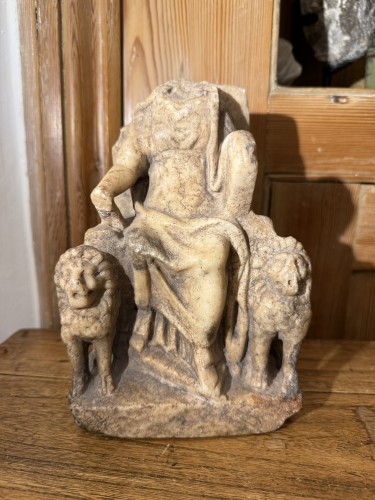 Marble Statuette of Cybele Enthroned, Roman Empire circa 3rd Century A.D.  - 