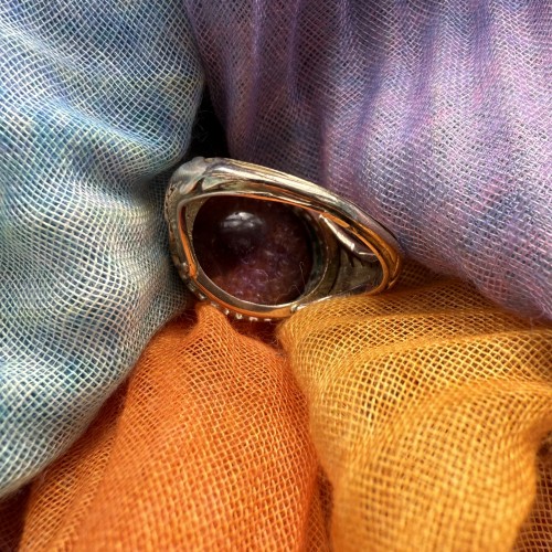 Antiquités - 19th-Century Gold Ring.with Greek Hellenistic Amethyst Intaglio of a Youth,