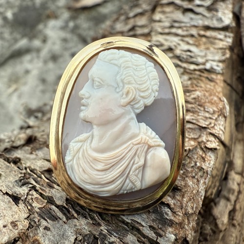 Antiquités - Renaissance Agate Cameo Ring Depicting a Julio-Claudian Prince.
