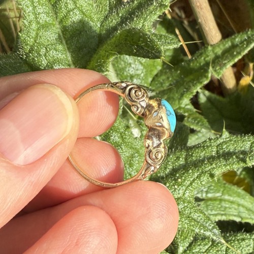 17th century - Gold Ring Set with a Cabochon Turquoise, Western Europe early 17th century