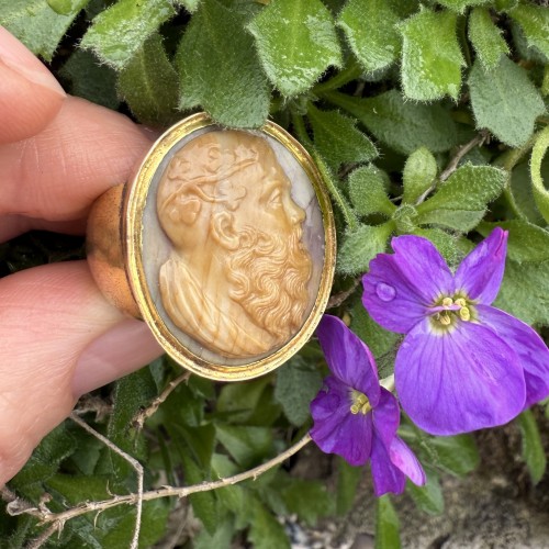 Antique Jewellery  - A Cameo Ring Depicting Bacchus, Italy or England circa 1800–1820