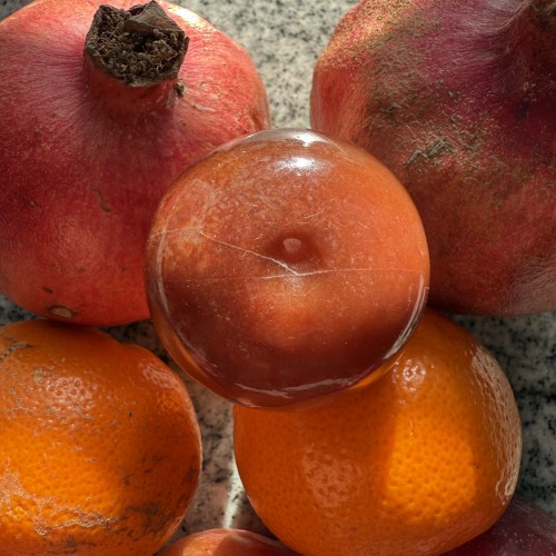 Gold-Mounted Agate Bonbonnière in the Form of an Orange, mid-18th century. - 
