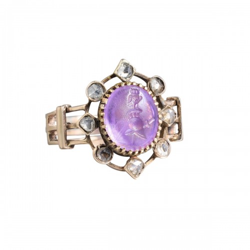 Antique Gold Ring with a Roman Intaglio Representing Minerva