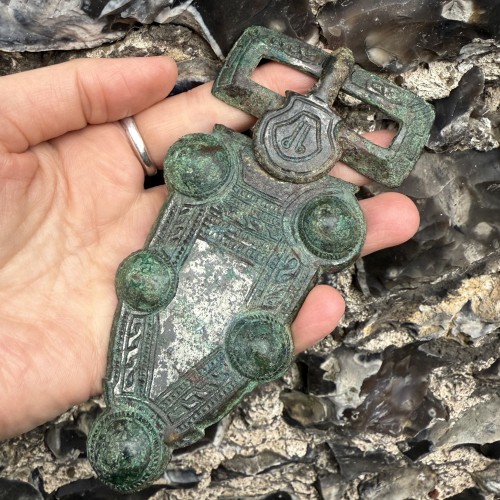 Antiquités - Merovingian Buckle and Trapezoidal Plate, Northern Gaul circa 600–630 AD.