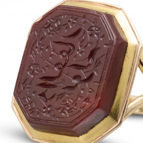 Gold Ring with a Persian Inscribed Carnelian Intaglio dated 1179 AH / 1765  - Antique Jewellery Style 