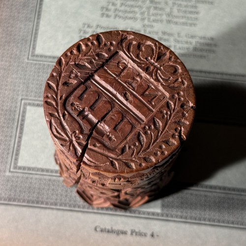 Objets de Curiosité  - Gravure sur rouleau en buis aux armoiries royales France, XVIIIe siècle