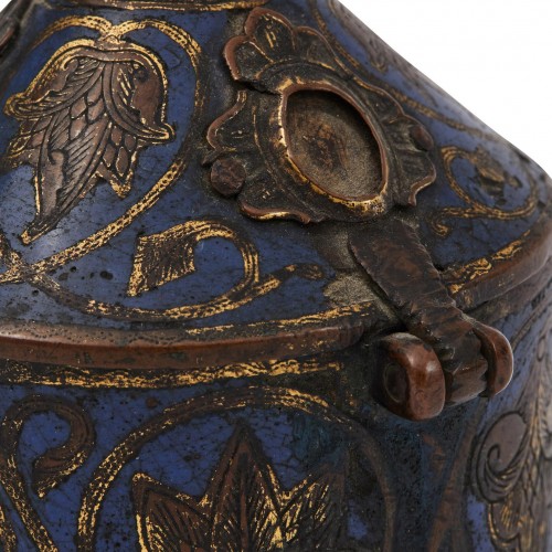 Pyxide de Limoges en cuivre doré émaillé champlevé, orné de cabochons, XIIIe siècle - Art sacré, objets religieux Style 