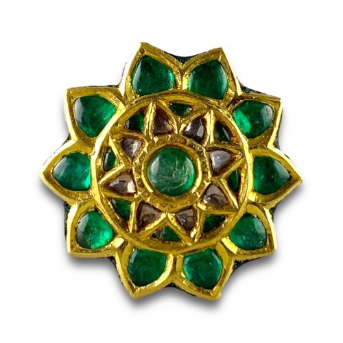 Antique Jewellery  - A foiled emerald, paste &amp; enamel ring. Indian, early 20th century.