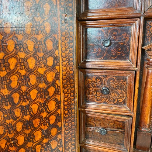 Antiquités - Cypress wood pyrography cabinet. North Italian, late 16th century.