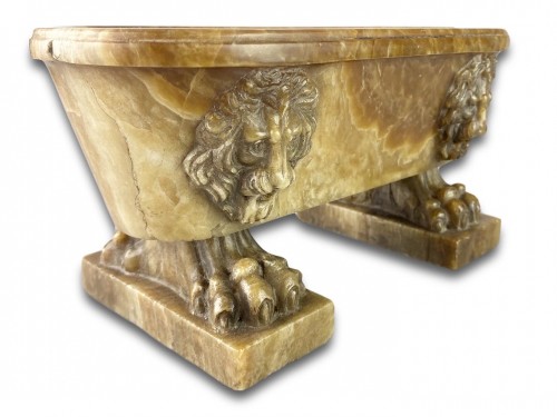  - Alabastro fiorito model of a Roman bath. Italian, early 19th century.