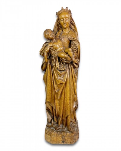 Sculpture en chêne de la vierge et de l'enfant. Nord de la France, début du 16e siècle