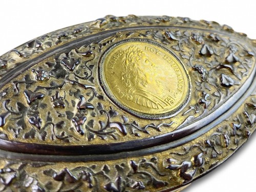 Objets de Curiosité  - Boîte à tabac Sawasa Ware