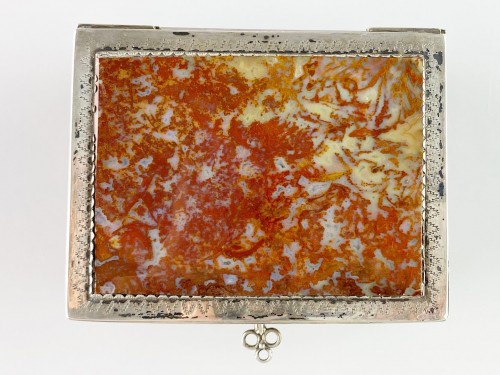 Antiquités - Silver moss agate casket. South German, late 17th century.