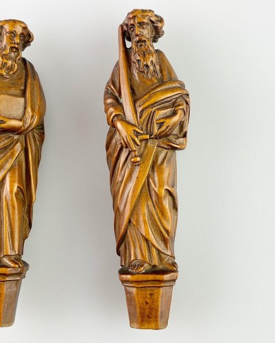  - Boxwood knife handles. Flemish, second half of the 17th century.