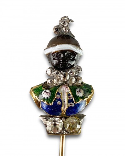 18th century - Stick pin with an agate &amp; enamel bust of a Moorish Prince. French, 18th cen