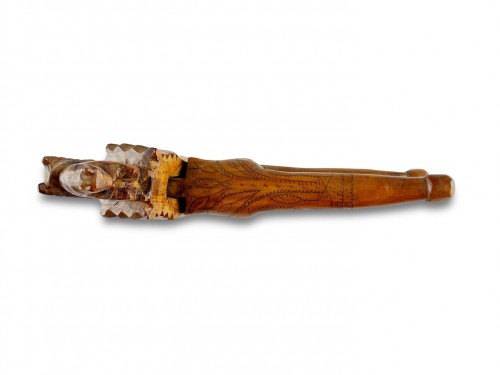 18th century - Yew nutcrackers with a finial in the form of a squirrel. English, 18th cent