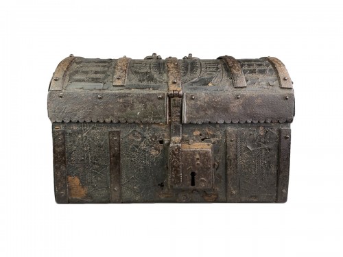 Iron mounted cuir bouilli (boiled leather) casket - France15th century