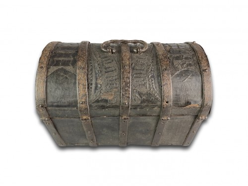 11th to 15th century - Iron mounted cuir bouilli (boiled leather) casket - France15th century