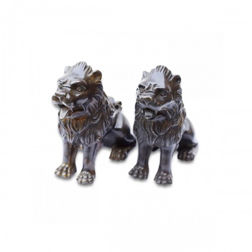 Matched pair of Renaissance bronze lions. Italian, 16th, 17th century