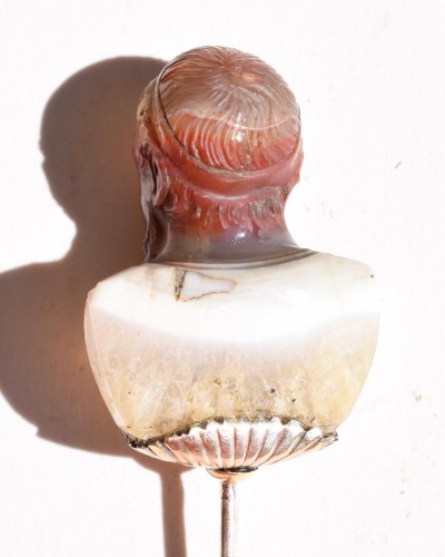 Antiquités - Agate bust of Henri IV, King of France and Navarre. French, late 16th centu