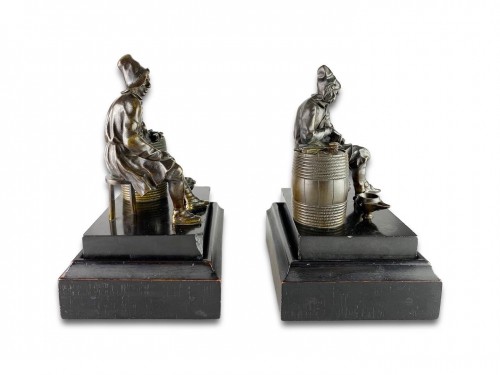 Antiquités - Pair of bronze smoking companions, manner of Pierre Xavery. Dutch, 18th cen