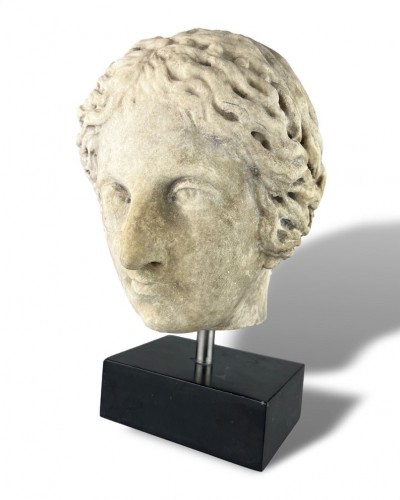 Sculpture  - Renaissance marble head of a noble lady. School of Fontainebleau, 16th c