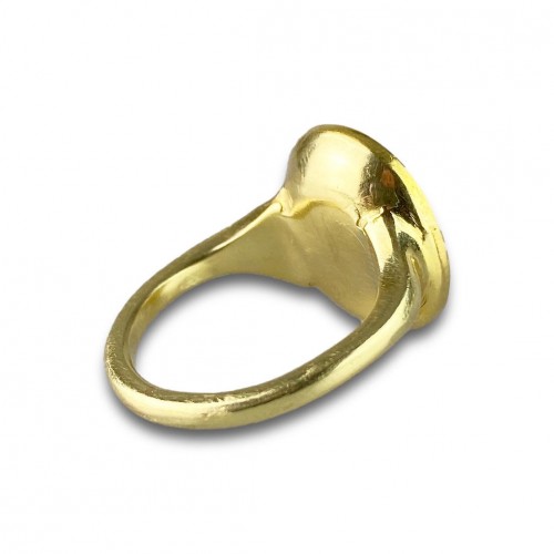  - Ring with intaglio of Joseph I (1678-1711) - 17th century, later gold ring.