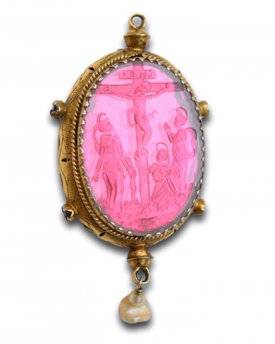 Antique Jewellery  - Silver gilt and rock crystal verre églomisé pendant. German circa 1600