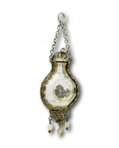 Pendentif flacon en cristal de roche monté en filigrane d'argent vermeil, Espagne 17e siècle - Bijouterie, Joaillerie Style 