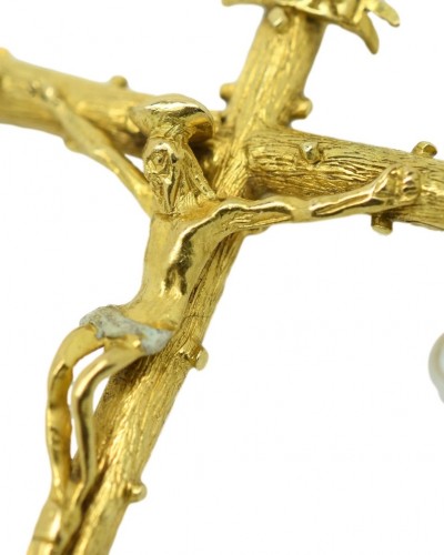 Pendentif crucifix Renaissance en or et émail, Espagne fin XVIe siècle. - Bijouterie, Joaillerie Style 