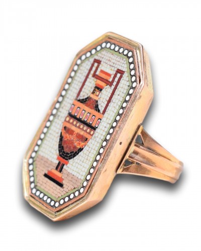  - Neo-Classical micromosaic twin handled vase ring. Italian, circa. 1800.