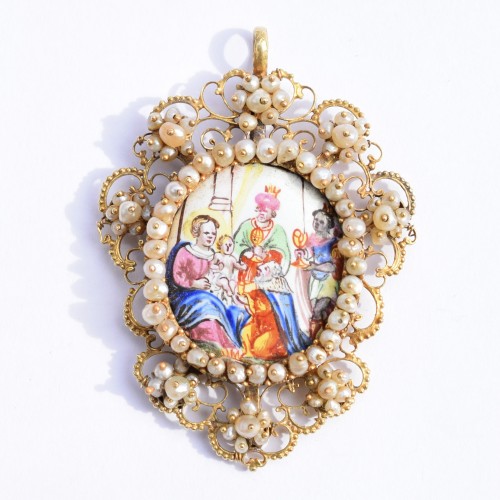 Pendentif dévotionnel en or avec l'Adoration des Mages. Hollande, XVIIIe siècle. - Bijouterie, Joaillerie Style 