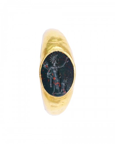 Roman ring with a bloodstone intaglio of Helios. Greco Roman, 2nd Century A