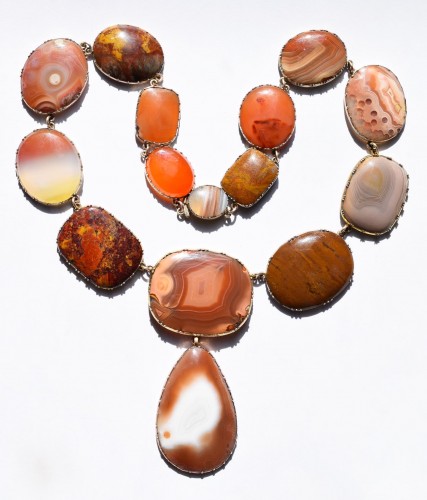 Specimen agate rivière necklace. English, early 19th century and later. - Antique Jewellery Style 