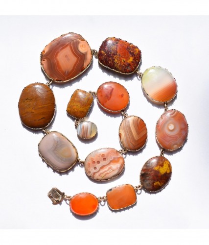Specimen agate rivière necklace. English, early 19th century and later. - 