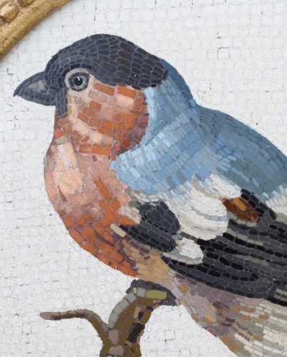 Antiquités - Large framed micromosaic plaque with a bull finch. Rome, circa. 1800.