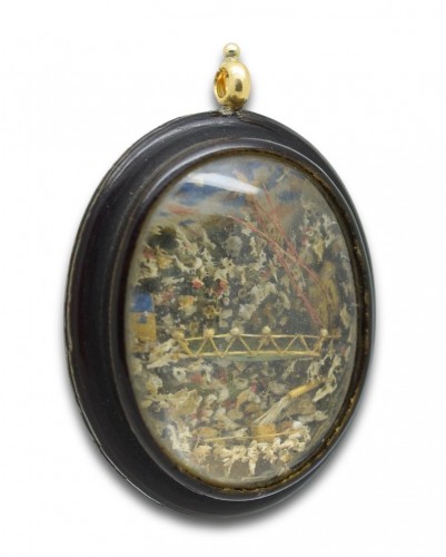 XVIIe siècle - Pendentif en cristal de roche avec des scènes miniatures, Allemagne ou Autriche XVIIe siècle