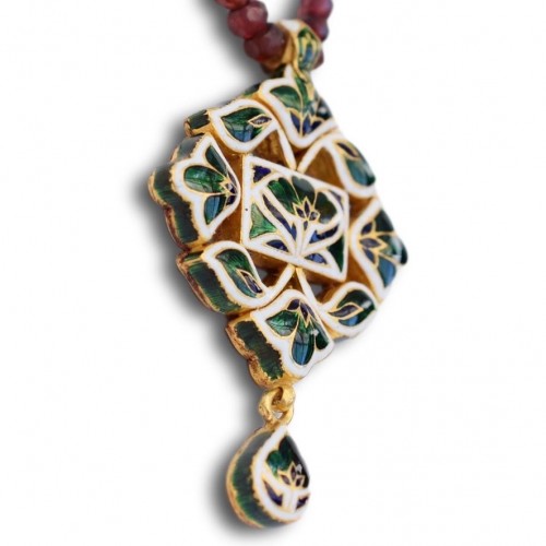 Enamel And Gold Pendant With Diamonds And A Table Cut Garnet, India Circa - 