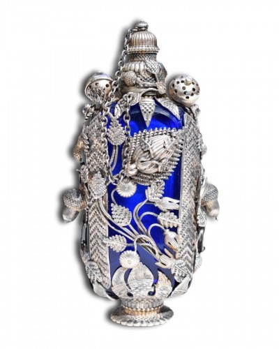 Silver mounted blue glass scent bottle. German, late 18th cen - 