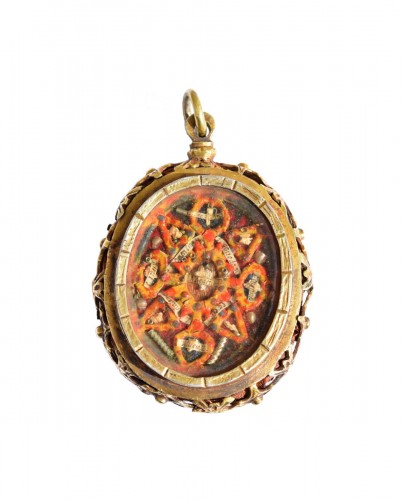 Pierced Silver Gilt Reliquary Pendant. Spanish, Early 17th Century.