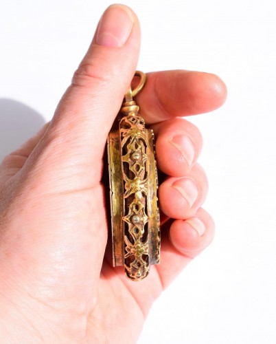 17th century - Pierced Silver Gilt Reliquary Pendant. Spanish, Early 17th Century.