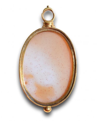 Gold Pendant With An Agate Intaglio Of The Bathing Venus. Italian, C.1700. - Antique Jewellery Style 