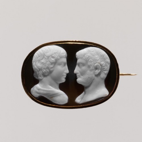 Agate Cameo Of Emperor Hadrian And Antinous. Italian, Around 1700. - Antique Jewellery Style 