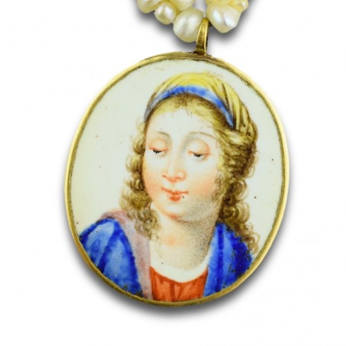  - Gold And Enamel Pendant With Christ And The Virgin. French, 17th Century.