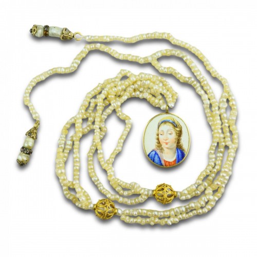 Antiquités - Pendentif en or et émail représentant le Christ et la Vierge, France XVIIe siècle